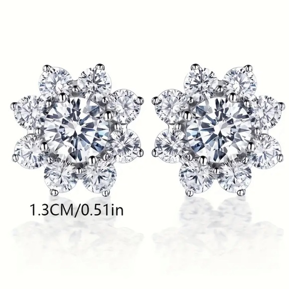 NWOT -  Stunning Cubic Zirconia Post Earrings - Picture 6 of 10